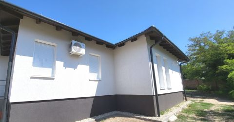 Eladó Ház 2030 Érd Tárnoki út közelében.