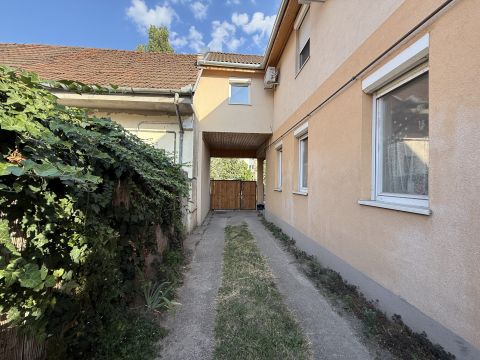 Eladó Telek 1191 Budapest 19. kerület XIX, TÁRSASHÁZ ÉPÍTÉSÉRE ALKALMAS, 678m2-es TELEK