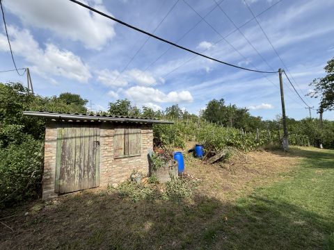 Eladó Telek 2536 Nyergesújfalu 