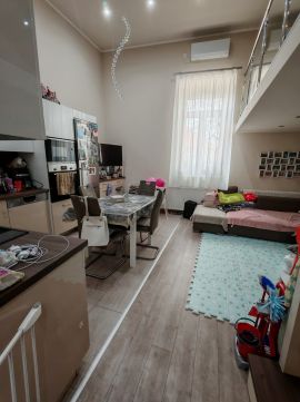 Eladó Lakás 2700 Cegléd 