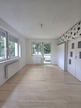 Eladó Lakás 4028 Debrecen Nagyerdő kedvelt utcájában.