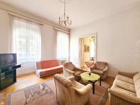 Eladó Lakás 1081 Budapest 8. kerület , 1081 Budapest 8, Népszinháznegyed