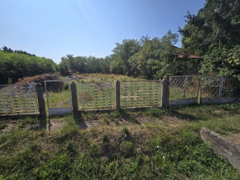 Eladó Telek 8154 Polgárdi 1462 nm-es építési telek, csendes, nyugodt utcában