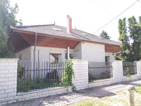 Eladó Ház 2351 Alsónémedi , Új építésű környezetben, 6 szobás, nagy teraszos
