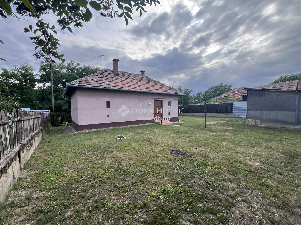 4066 Tiszacsege — 1/14