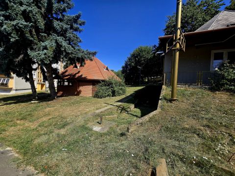 Eladó Üzlethelyiség 7632 Pécs 