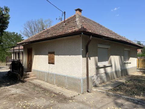 Eladó Ház 2730 Albertirsa Homokrész I. kerület
