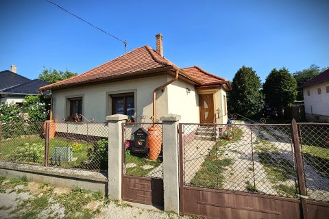 Eladó Ház 9125 Szerecseny Régi ház új köntösben, nagy telekkel