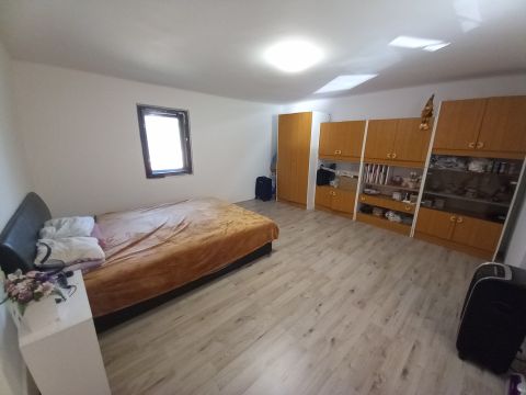Eladó Ház 6060 Tiszakécske , Kerekdomb