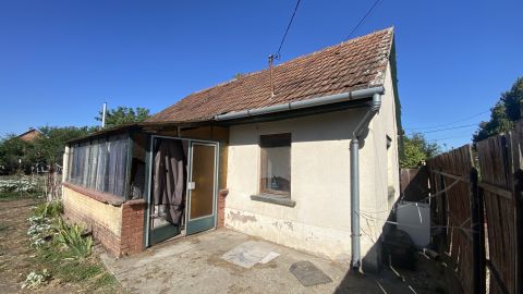 Eladó Ház 2336 Dunavarsány , Központhoz közeli nyugodt, rendezett utcában