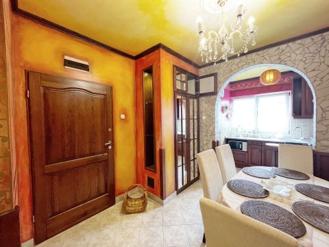 Kiadó Lakás 9700 Szombathely Vajda János utcában kiadó bútorozott lakás, garázzsal