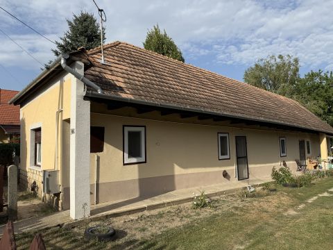 Eladó Ház 8089 Vértesacsa 