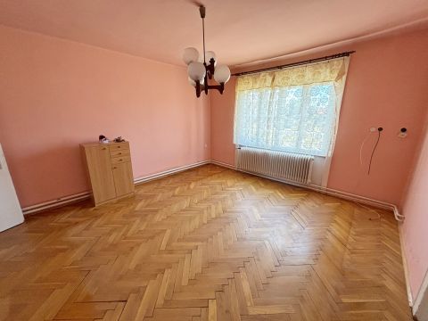Eladó Ház 9777 Rábahídvég felújítandó családi ház,  6081 m2 telekkel !!!