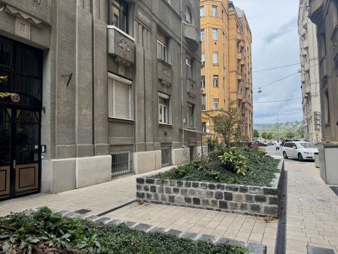 Eladó Lakás 1137 Budapest 13. kerület , Pozsonyi út elején - kivételes lokáció