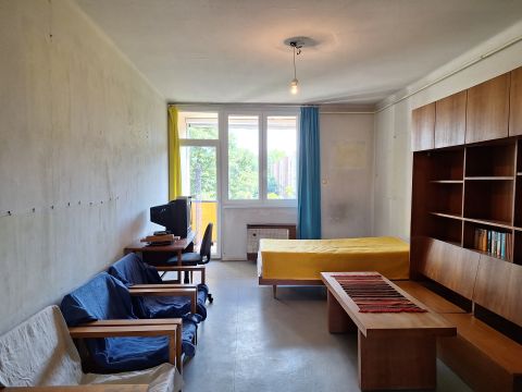 Eladó Lakás 6000 Kecskemét SZÉCHENYIVÁROS ZÖLD ÖVEZETÉBEN SZIGETELT, ERKÉLYES LA
