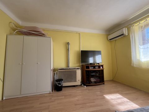 Eladó Ház 2721 Pilis Közel a központhoz 