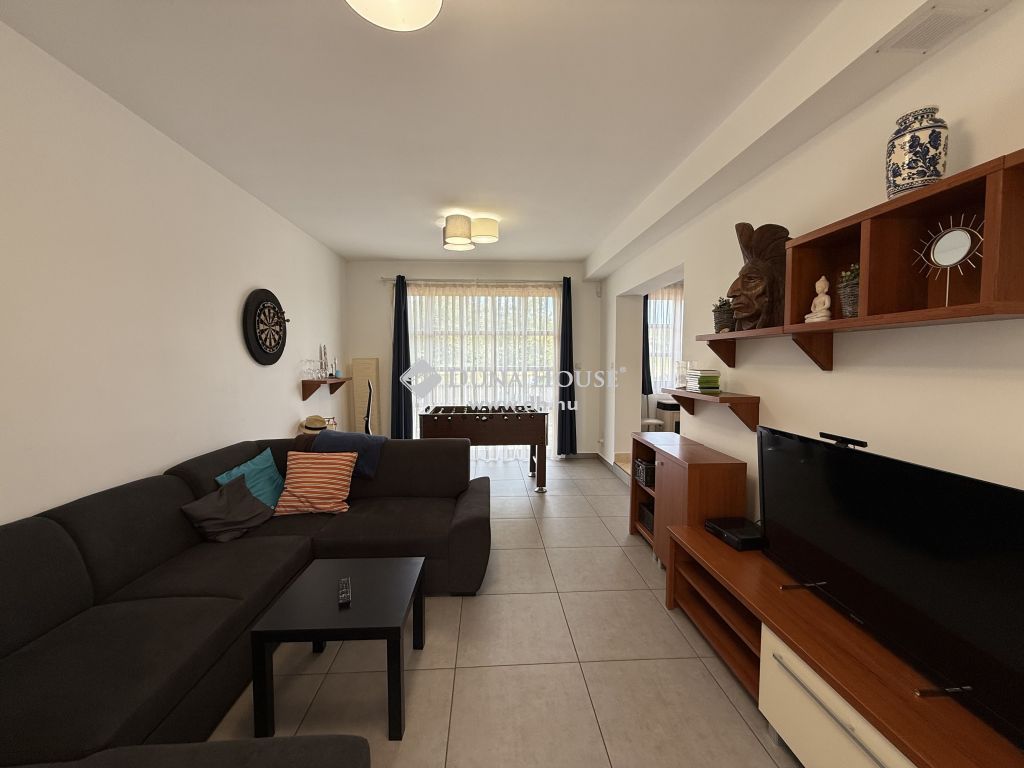 5241 Abádszalók , Abádszalók, Cifra Csárda — 1/31