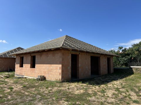 Eladó Ház 8412 Veszprém 