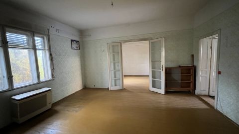 Eladó Ház 2112 Veresegyház , vasútállomás