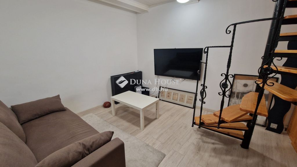 1055 Budapest 5. kerület — 1/21