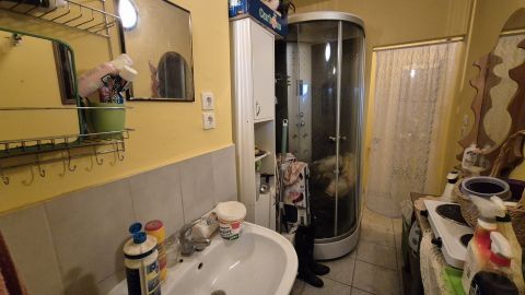 Eladó Ház 6077 Orgovány Aszfalt út mellett 200nm felújítandó tanya, 1,1Ha telken