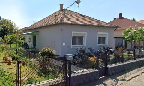 Eladó Ház 2030 Érd , Érd Aréna közelében kockaház garázzsal