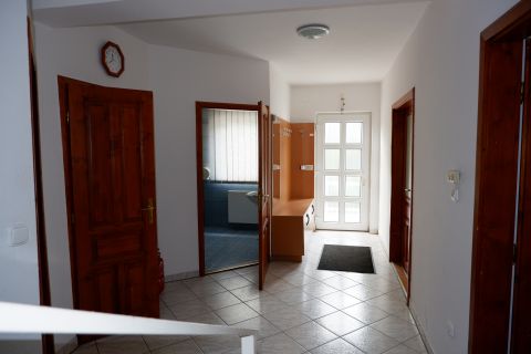 Kiadó Lakás 8000 Székesfehérvár 