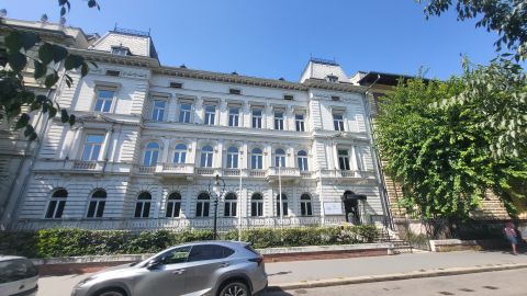 Kiadó Iroda 1062 Budapest 6. kerület 