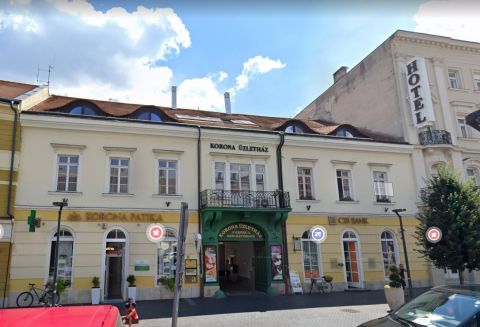 Kiadó Üzlethelyiség 9400 Sopron Korona üzletházban kiadó földszinti 20m2-es üzlet