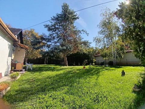 Eladó Ház 8637 Balatonőszöd , 8637 Balatonőszöd, Szabadság út