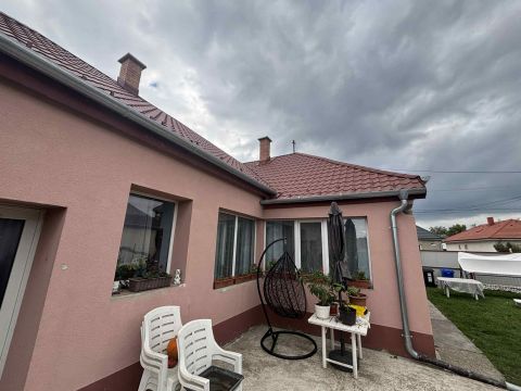 Eladó Ház 9155 Lébény , Liget utca környéke 