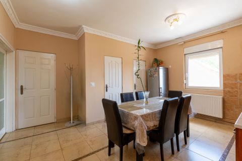 Eladó Ház 8157 Füle 