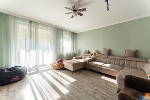 Eladó Lakás 8000 Székesfehérvár 