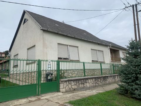 Eladó Ház 2897 Dunaszentmiklós 