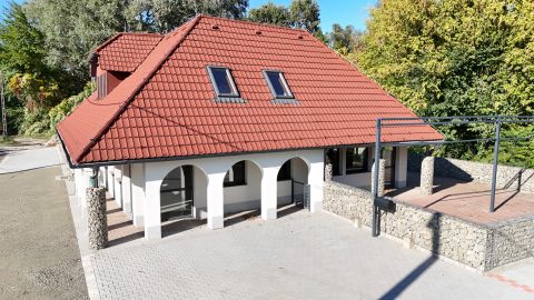 Eladó Vendéglátás 2022 Tahitótfalu 