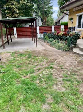 Eladó Ház 1039 Budapest 3. kerület Csillaghegy dunai oldalán, ikerház , privát kerttel eladó