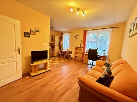 Eladó Lakás 8500 Pápa , Belváros