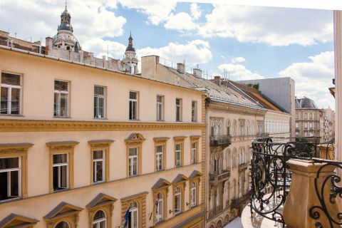 Eladó Lakás 1051 Budapest 5. kerület KILÁTÁSSAL a Bazilika tornyaira - Sas utca