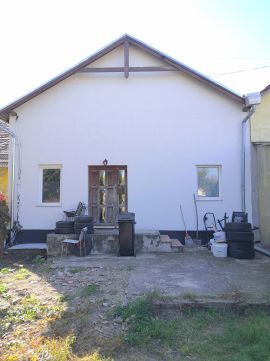 Eladó Ház 2462 Martonvásár Kismartoni részen, kertes sorház, beépíthető tetőtérrel