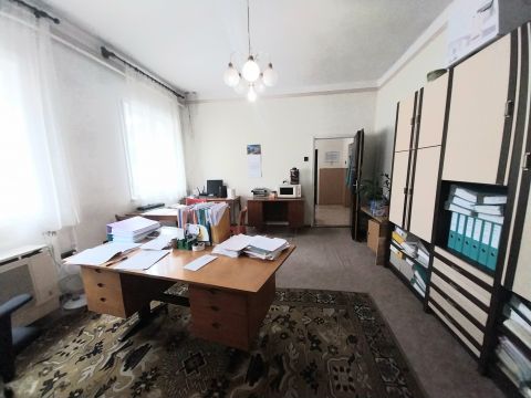 Eladó Ipari 3200 Gyöngyös Belterületi telephelyek eladók