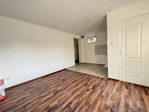 Eladó Lakás 1211 Budapest 21. kerület Felújított, azonnal költözhető lakás