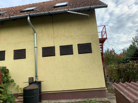 Eladó Ház 2483 Gárdony Velence felé eső részén