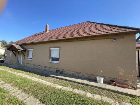 Eladó Ház 8446 Kislőd 