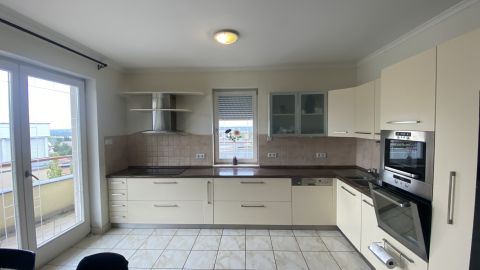 Eladó Lakás 1025 Budapest 2. kerület , Panorámás penthouse tetőterasszal és garázzsal Zöldmálon!