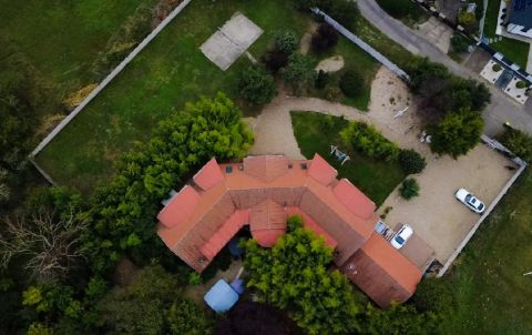 Eladó Vendéglátás 4200 Hajdúszoboszló , 4200 Hajdúszoboszló, Hóvirág utca