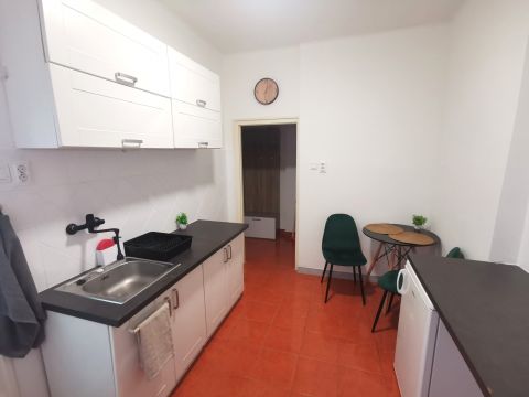 Eladó Lakás 2541 Lábatlan  