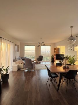 Eladó Ház 8194 Vilonya , PANORÁMÁS ÚJ ÉPÍTÉSŰ CSODA VILONYÁN!