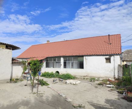 Eladó Ház 7144 Decs , Polgármesteri Hivatal közelében, új tetővel