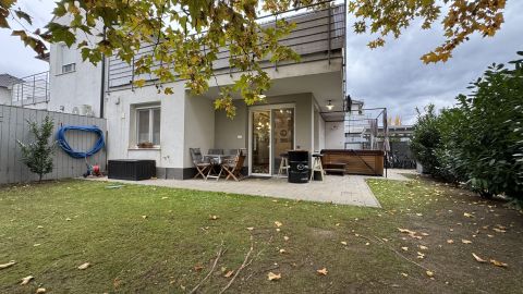 Eladó Lakás 2000 Szentendre 