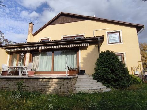 Eladó Ház 1202 Budapest 20. kerület , Gubacsipusztán szép ház, nagy telken medencével eladó!